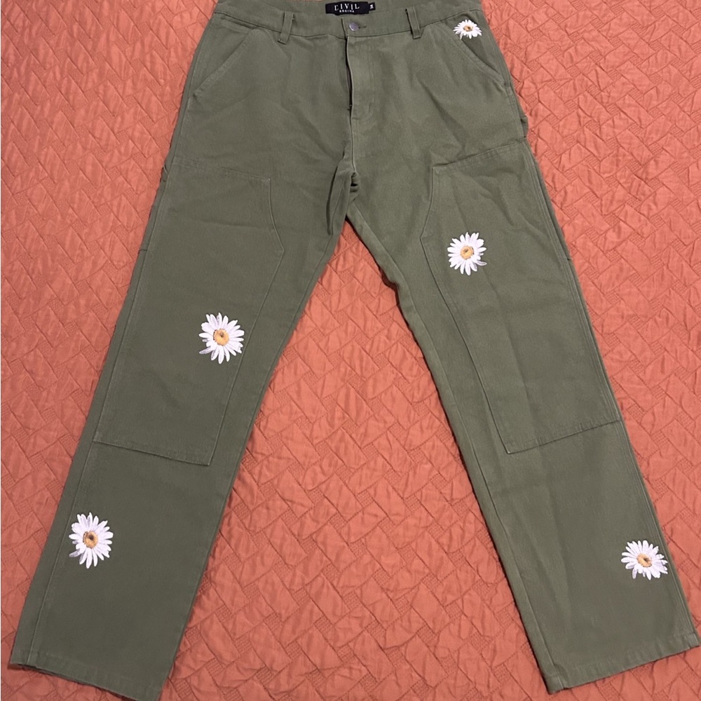 🌼 Civil Regime Daisy Cargo Pants – Olive Green – Size 34🌼